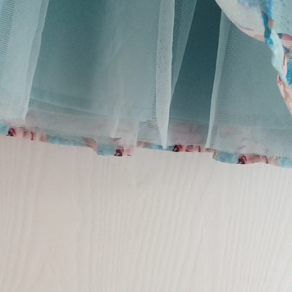 ⭐️ Host Pick ⭐️ H&M Disney | Frozen Theme Pull On Skirt - Picture 3 of 7